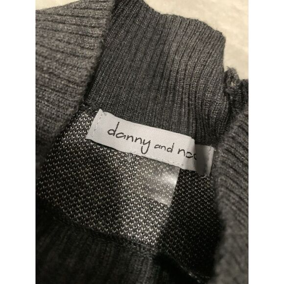New Danny & Nicole Exposed Shoulder Turtleneck Charcoal White Dress Medium - Picture 5 of 9